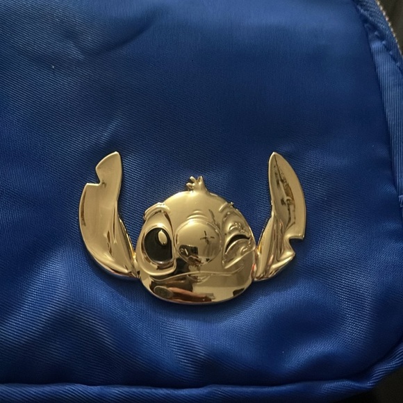 Stitch Bioworld Fanny Pack / Sling Bag - Picture 2 of 6